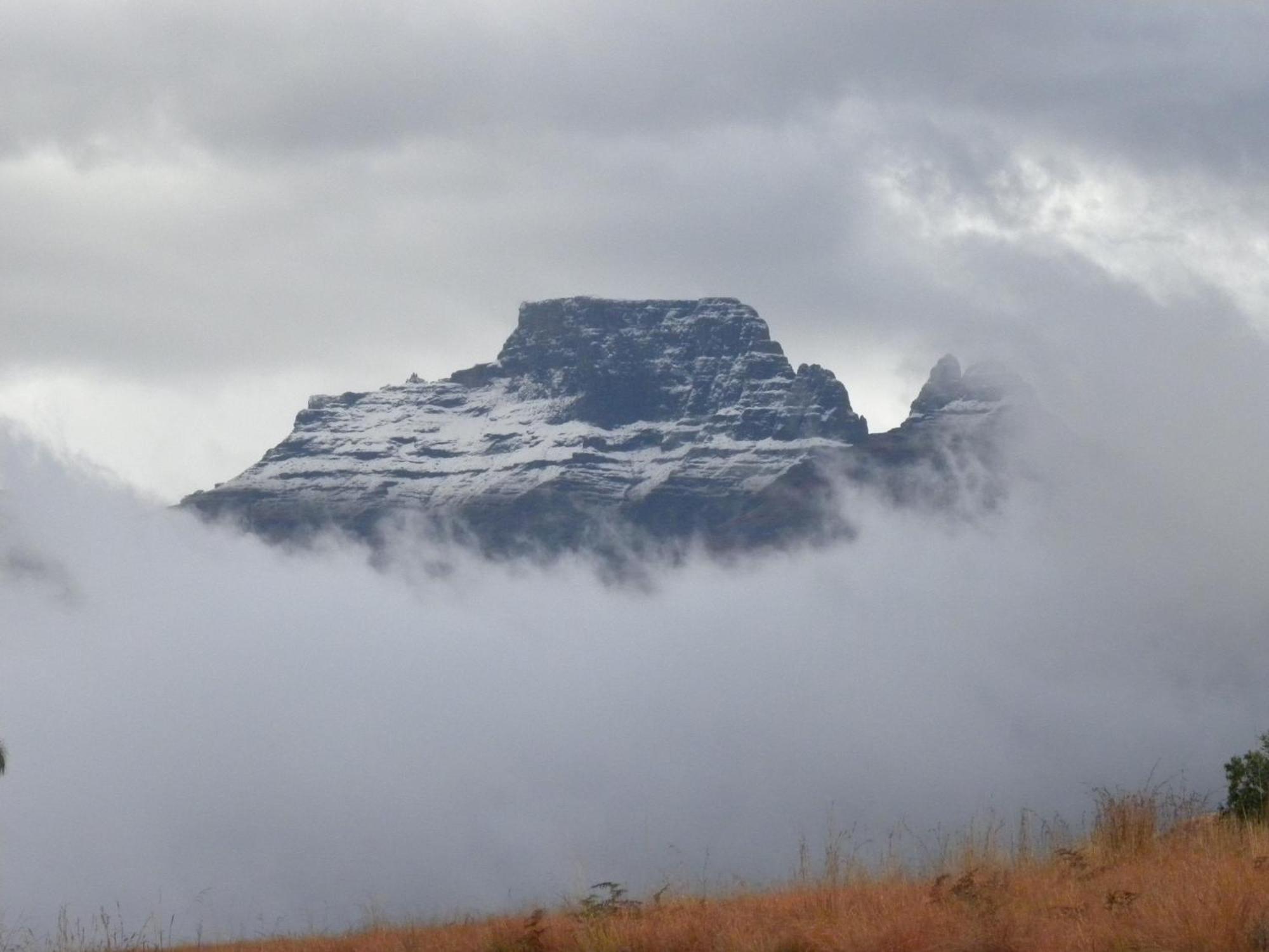 Villa Misty Peaks Cloudlands à Bergview Extérieur photo
